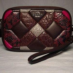 💋🌸SALE!!!!🌸💋Coach wristlet